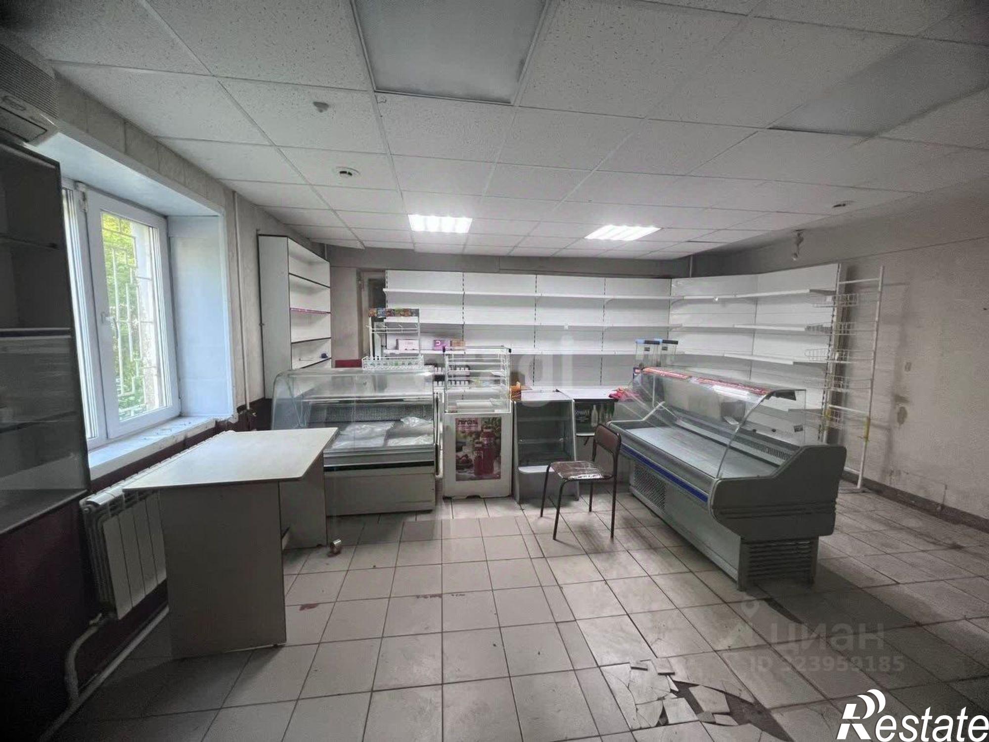 Купить торговое помещение за 4 193 250 рублей на Станционная улица, 28