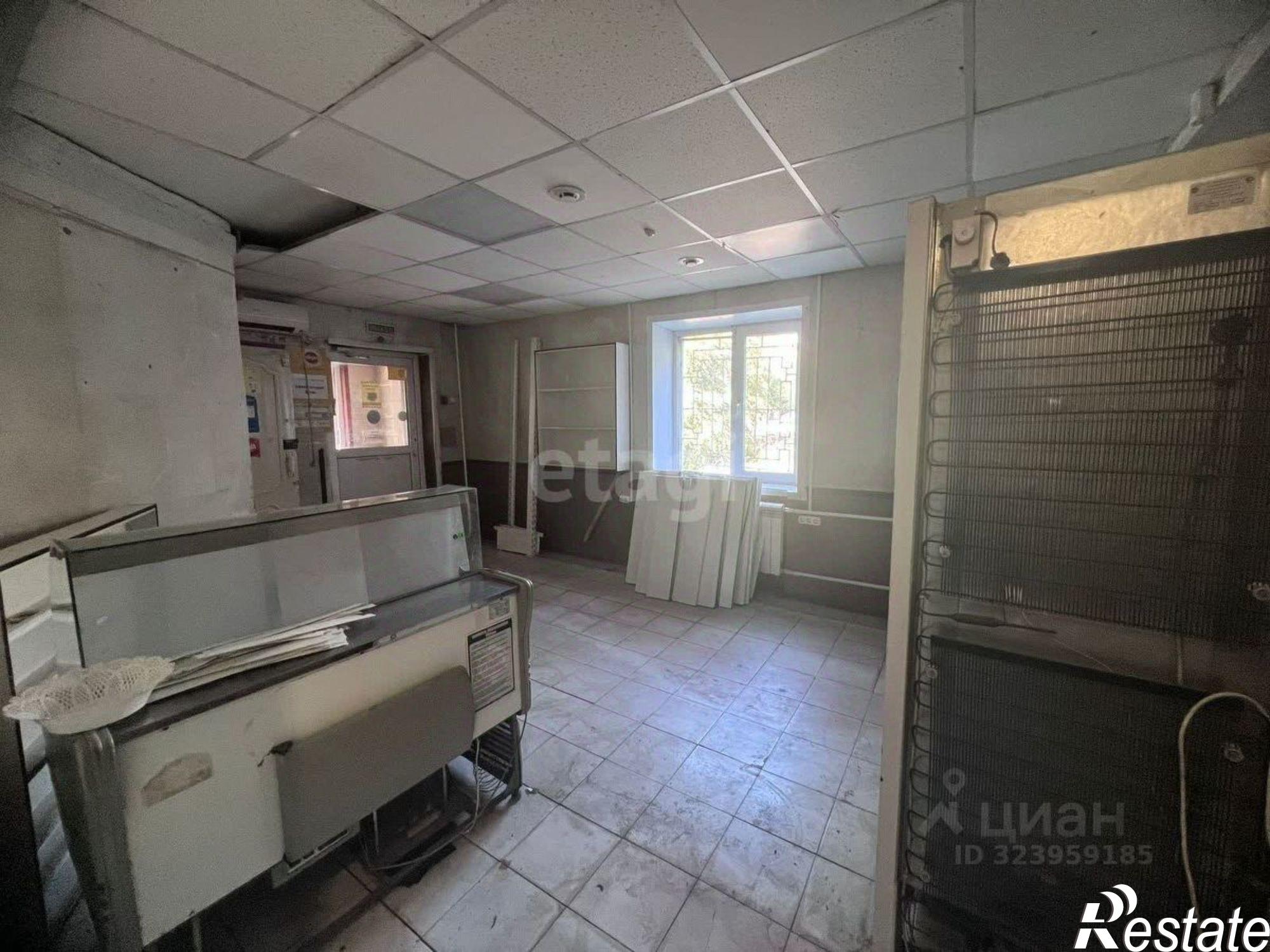 Купить торговое помещение за 4 193 250 рублей на Станционная улица, 28