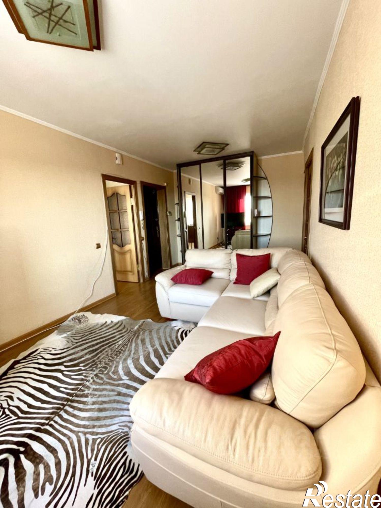 Сдать квартиру за 45 000 рублей на жилой район Заозёрный, 3-й микрорайон, 26