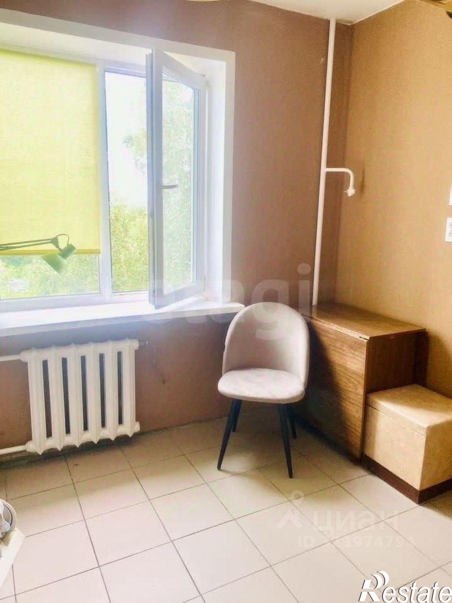 Купить квартиру за 2 950 000 рублей на проспект Конституции, 36А