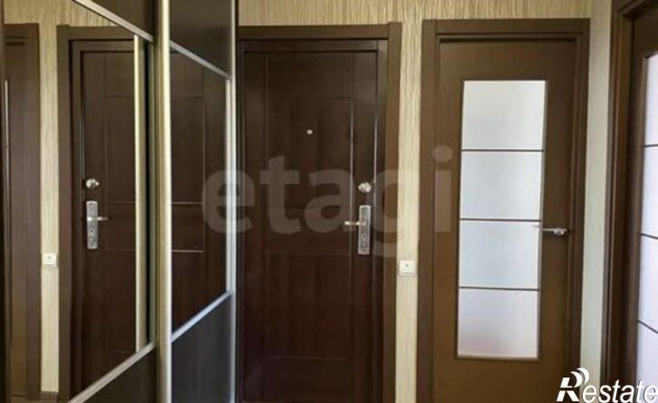 4-комн квартира жилой район Заозёрный, 6-й микрорайон, 26