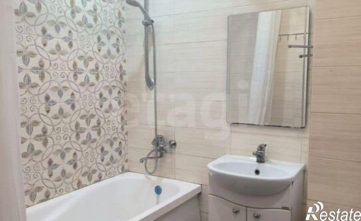 2-комн квартира жилой район Заозёрный, микрорайон 6А, 15к2