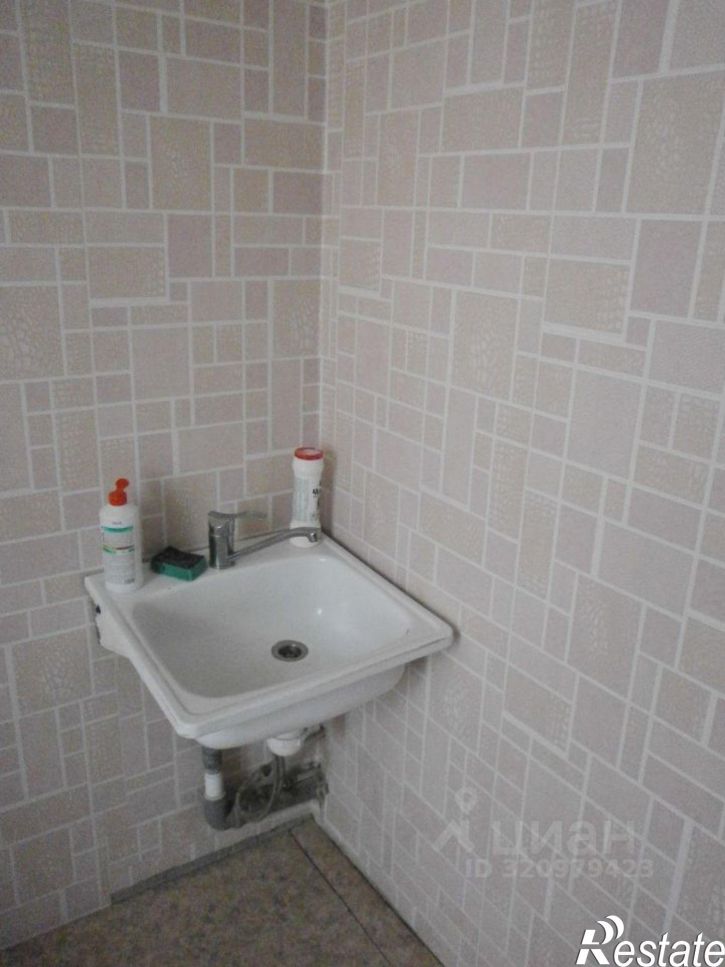 Комната ул Томина, 106,  д. 106