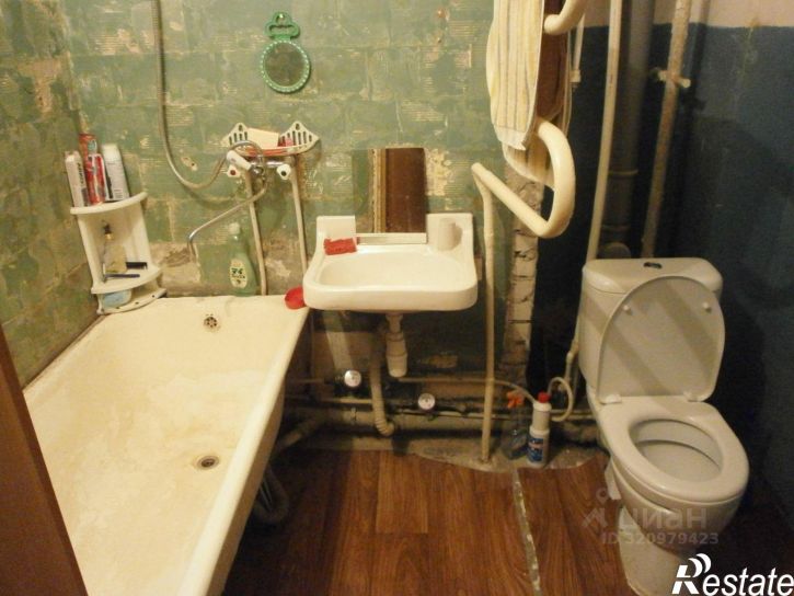 Комната ул Томина, 106,  д. 106