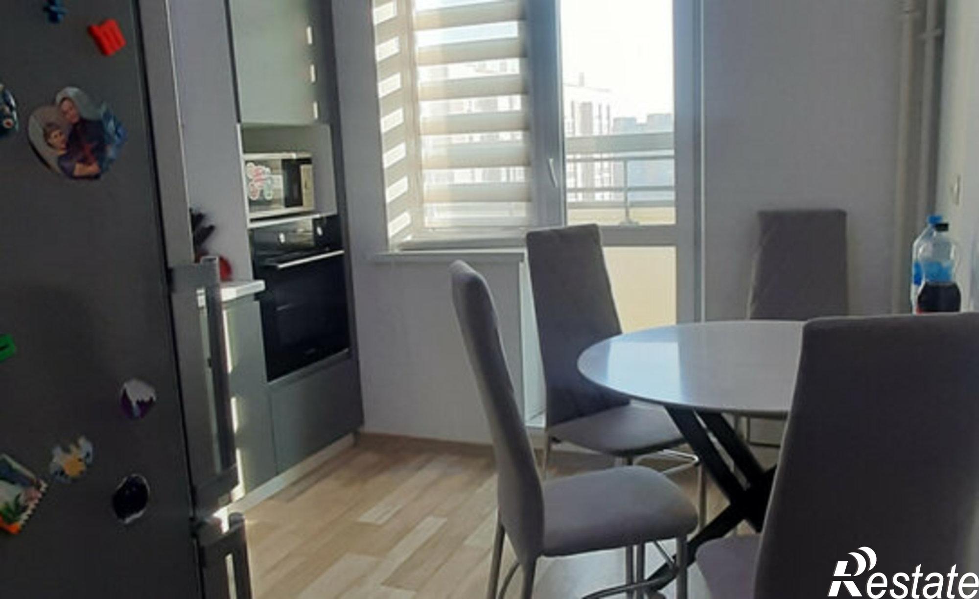 Купить квартиру за 5 700 000 рублей на жилой район Заозёрный, 7-й микрорайон, 27