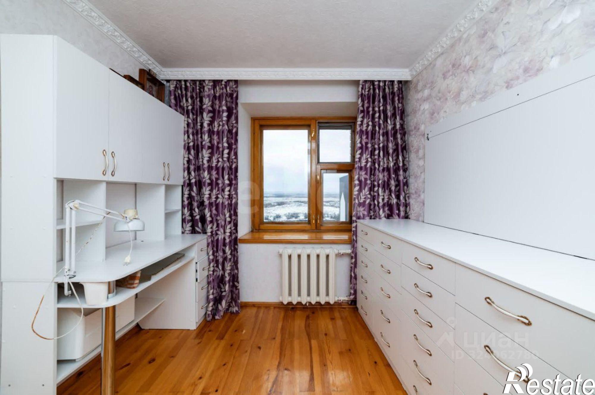 Купить квартиру за 8 000 000 рублей на Солнечный б-р, 14