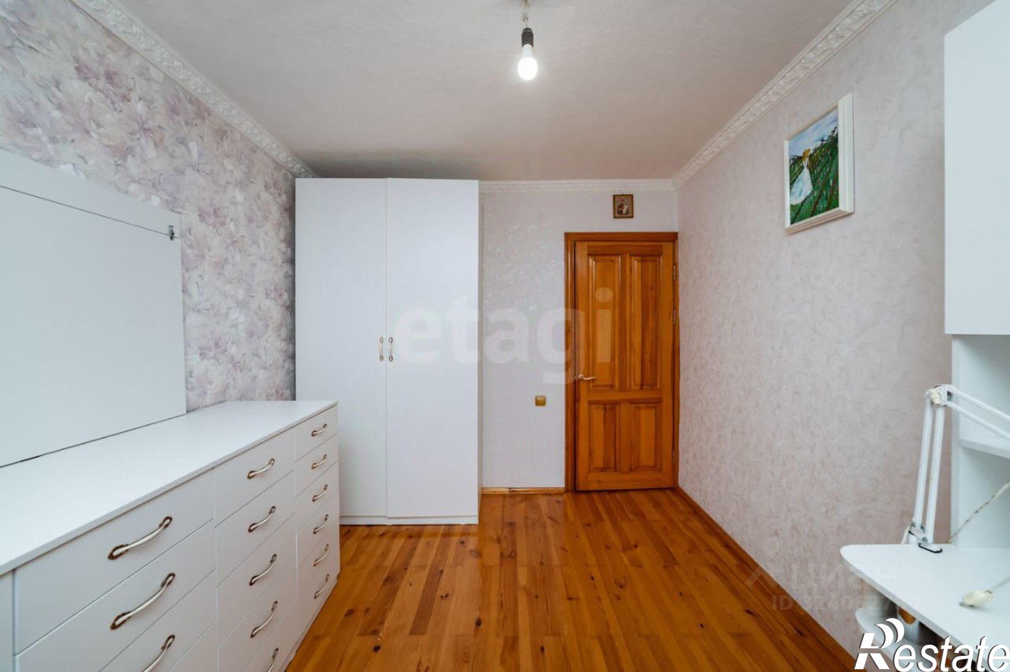 Купить квартиру за 8 000 000 рублей на Солнечный б-р, 14