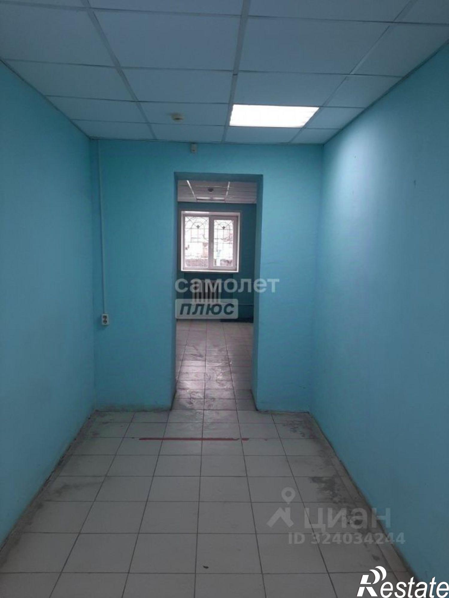 Купить торговое помещение за 5 968 030 рублей на Станционная улица, 35