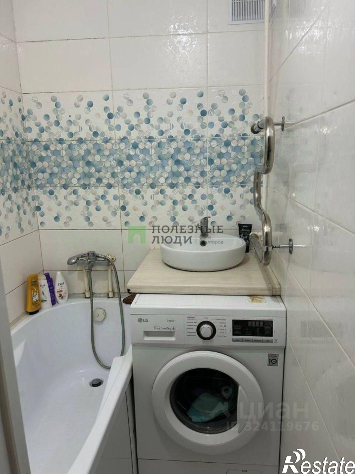 Купить квартиру за 3 300 000 рублей на пр-кт Конституции, 42