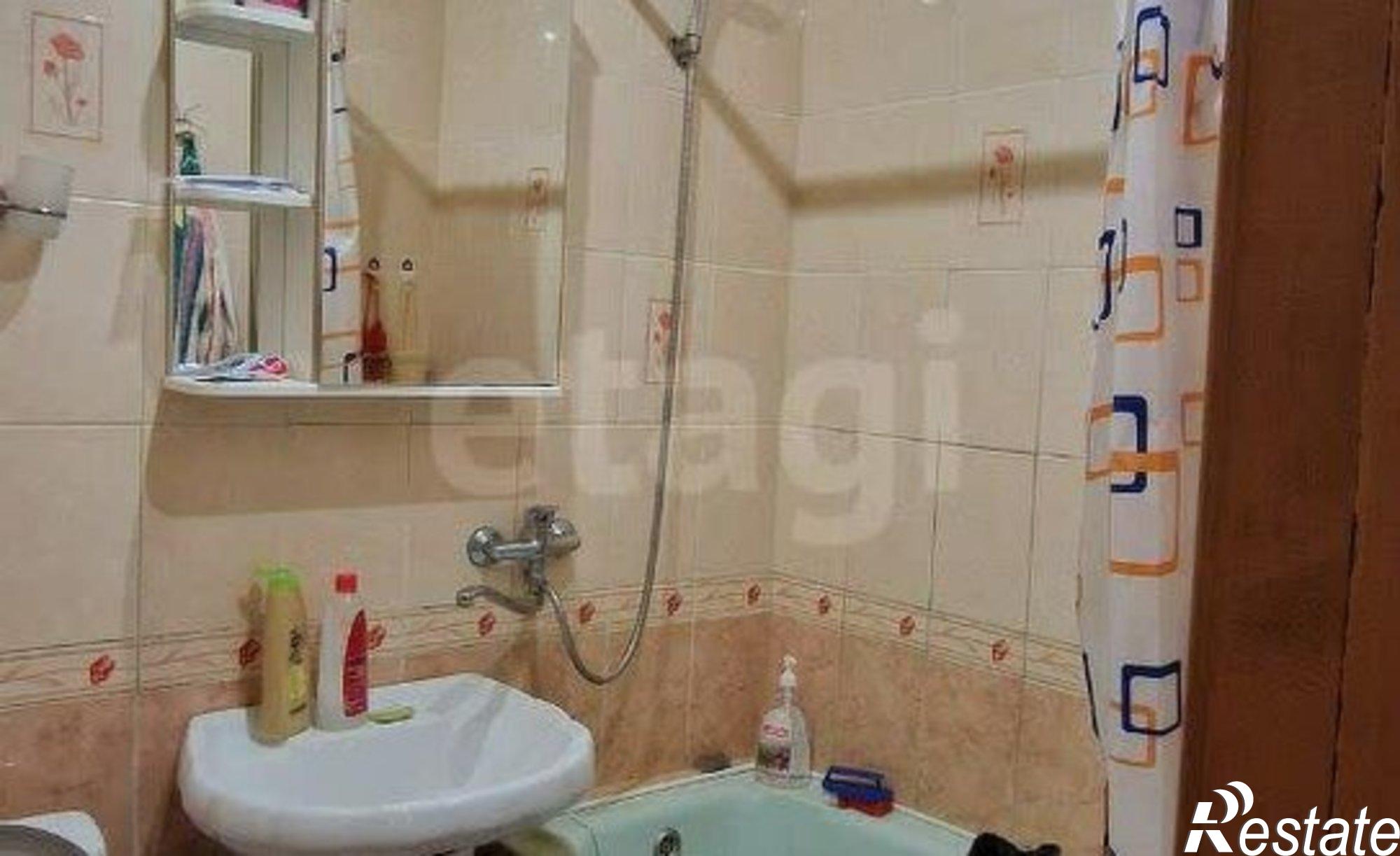 Купить квартиру за 2 600 000 рублей на ул Бурова-Петрова, 79