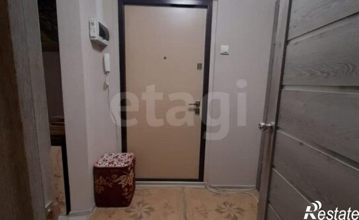 2-комн квартира жилой район Заозёрный, 11-й микрорайон, 4