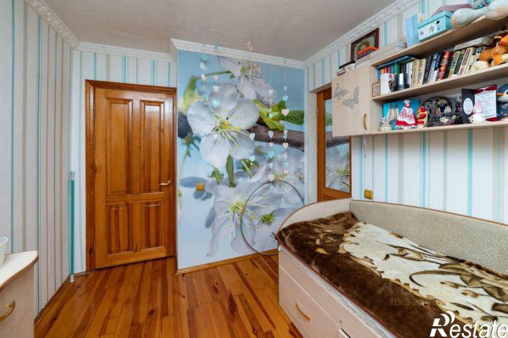 4-комн квартира Солнечный б-р, 14,  д. 14