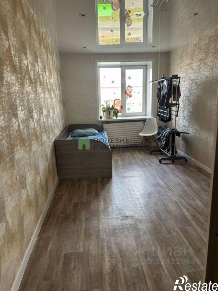 2-комн квартира пр-кт Конституции, 42,  д. 42