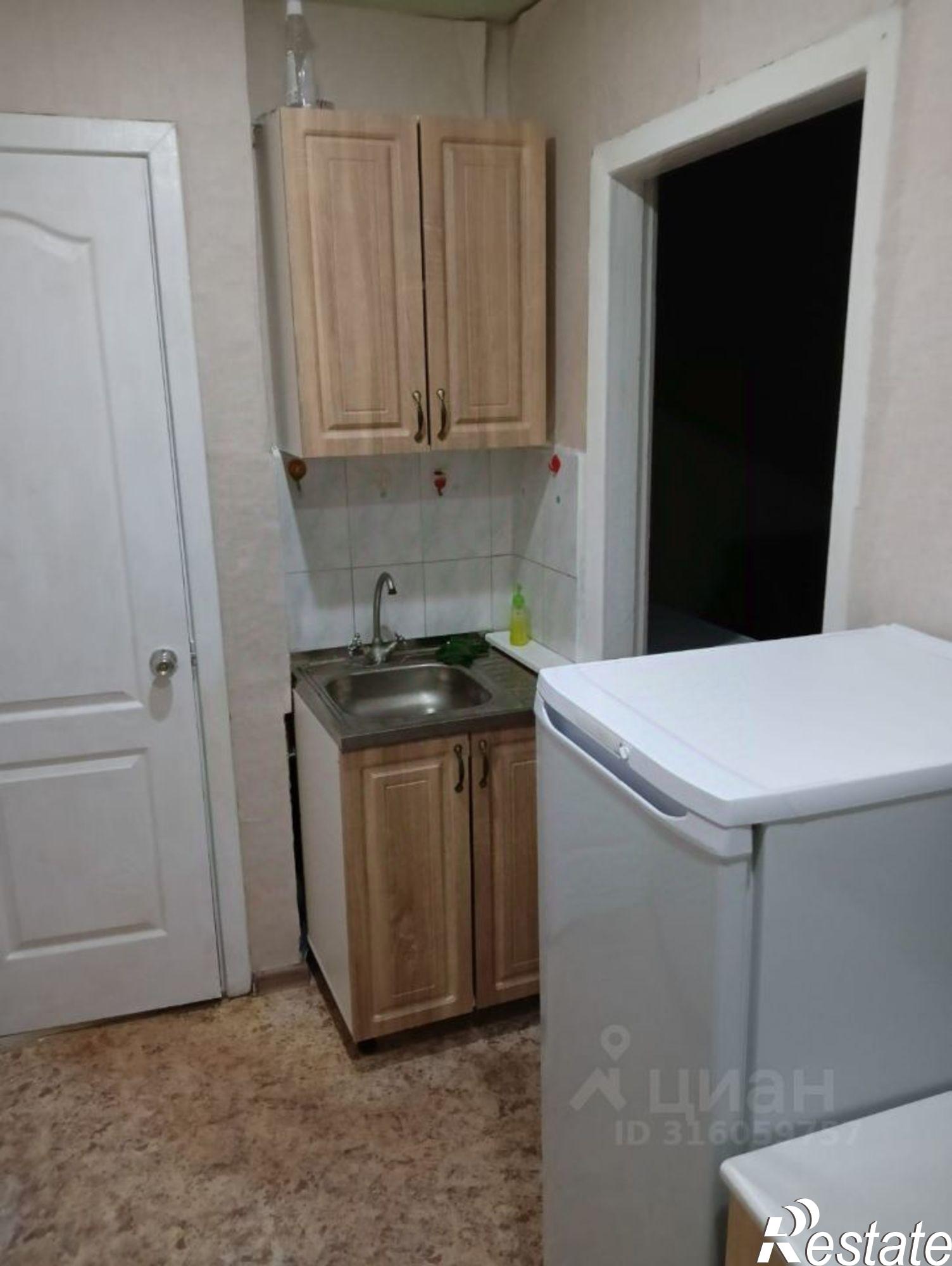 Сдать квартиру за 15 000 рублей на проспект Конституции, 65