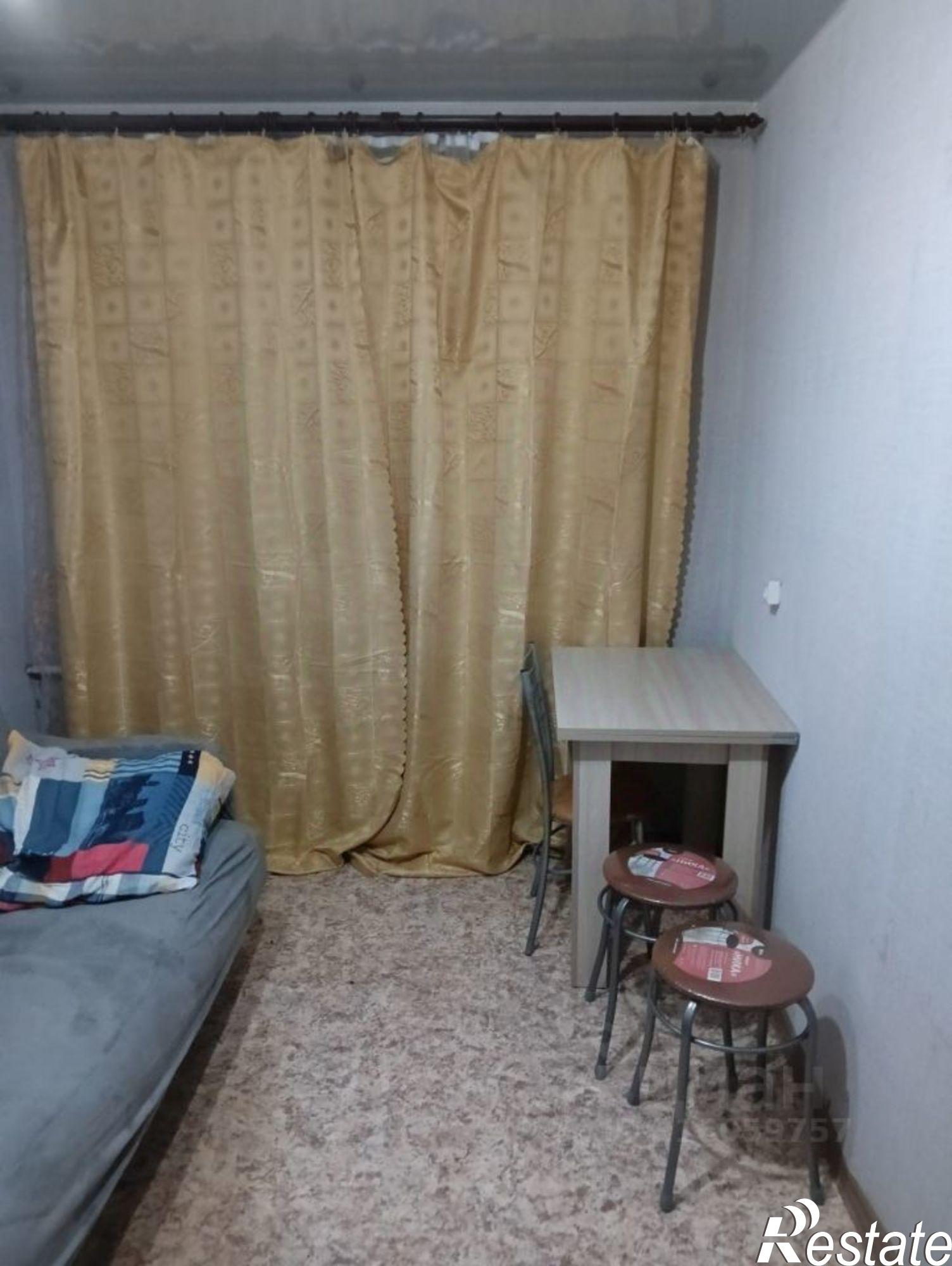 Сдать квартиру за 15 000 рублей на проспект Конституции, 65