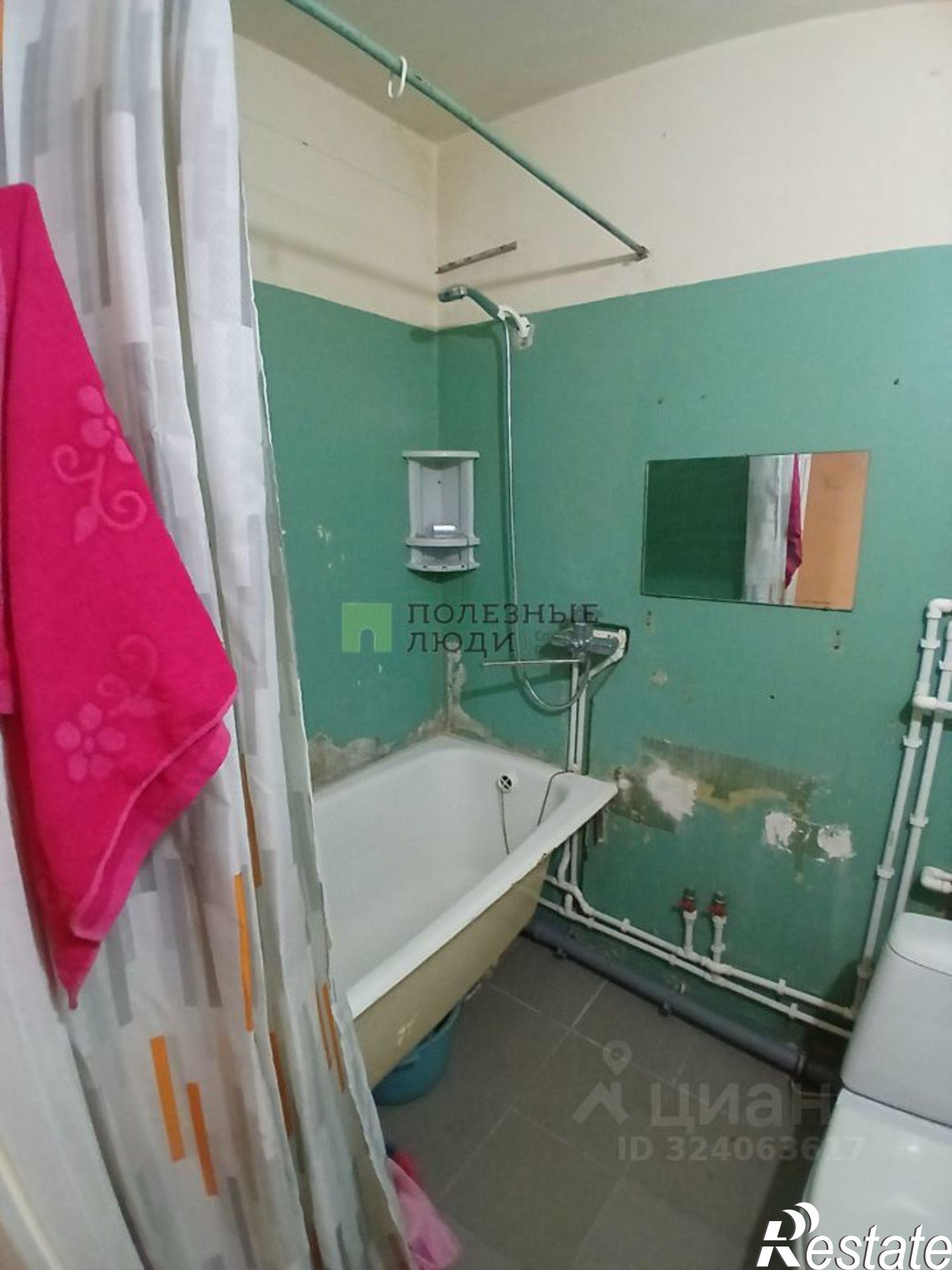 Купить квартиру за 2 950 000 рублей на проспект Конституции, 36А