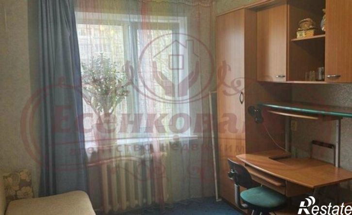 3-комн квартира жилой район Заозёрный, 2-й микрорайон, 25