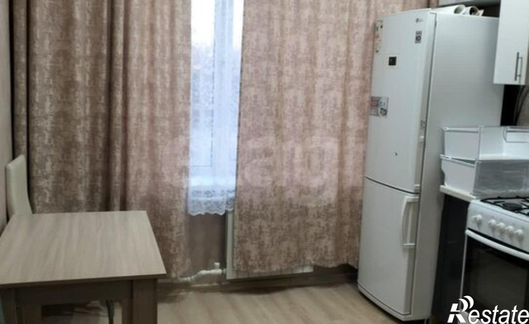 Купить квартиру за 3 750 000 рублей на Солнечный б-р, 15 4