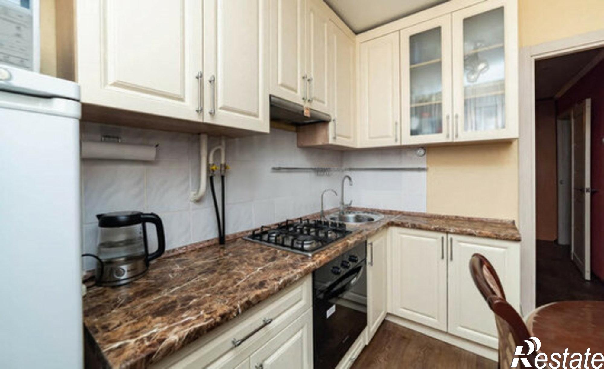 Купить квартиру за 4 500 000 рублей на жилой район Заозёрный, 4-й микрорайон, 10