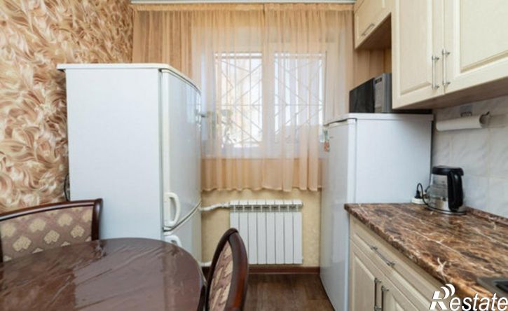 3-комн квартира жилой район Заозёрный, 4-й микрорайон, 10