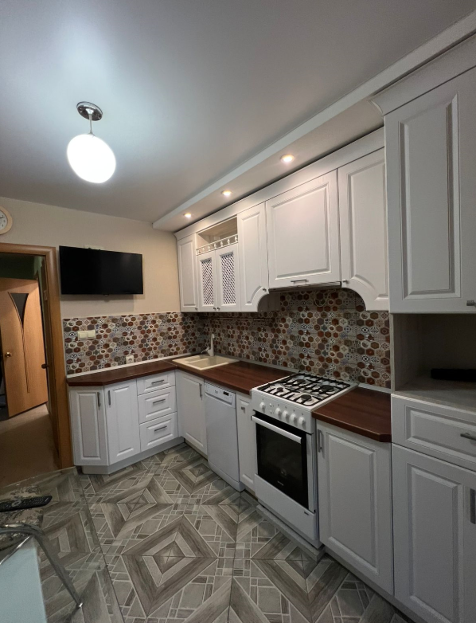 Купить квартиру за 6 000 000 рублей на Красина улица, 75а