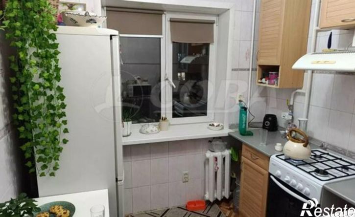 2-комн квартира улица Красина, 40,  д. 40