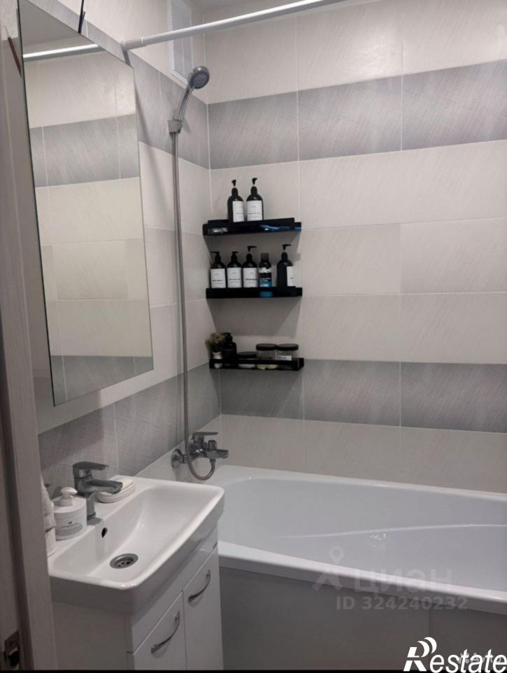 2-комн квартира жилой район Заозёрный, 7-й микрорайон, 11