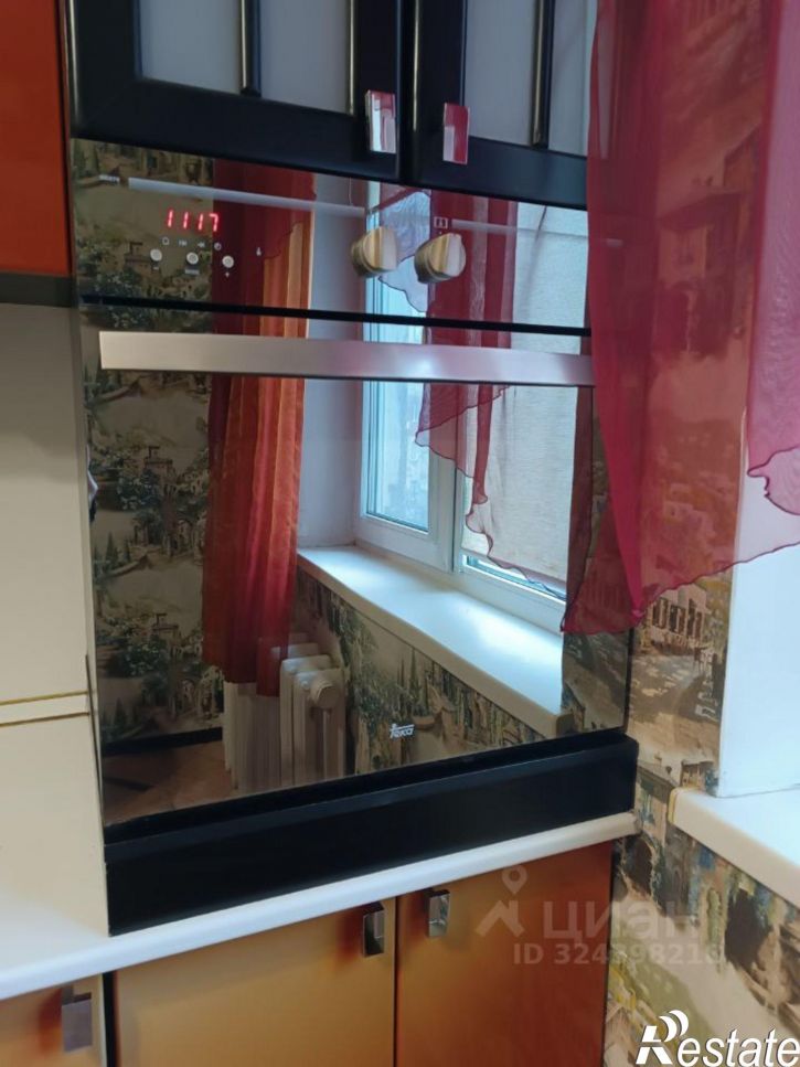 4-комн квартира Солнечный б-р, 11,  д. 11