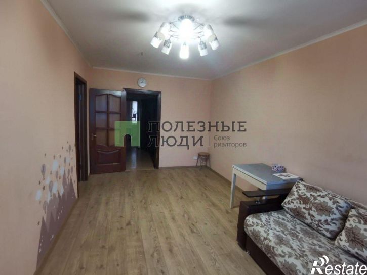 3-комн квартира улица Томина, 106,  д. 106