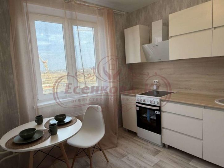 1-комн квартира 8 микрорайон, 5