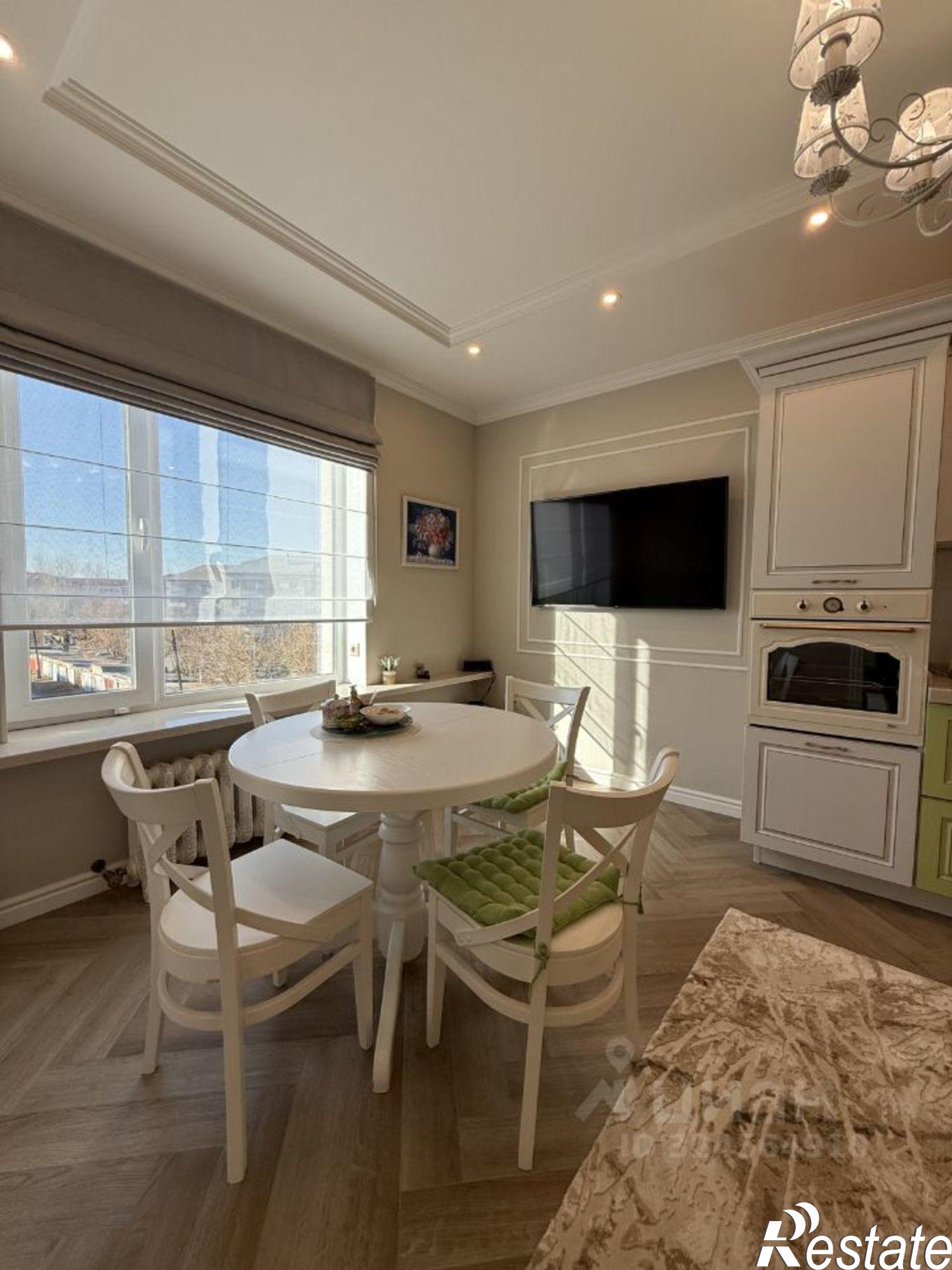 Сдать квартиру за 70 000 рублей на ул Коли Мяготина, 187