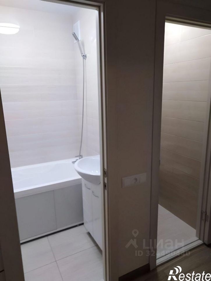 2-комн квартира улица Радионова, 18,  д. 18