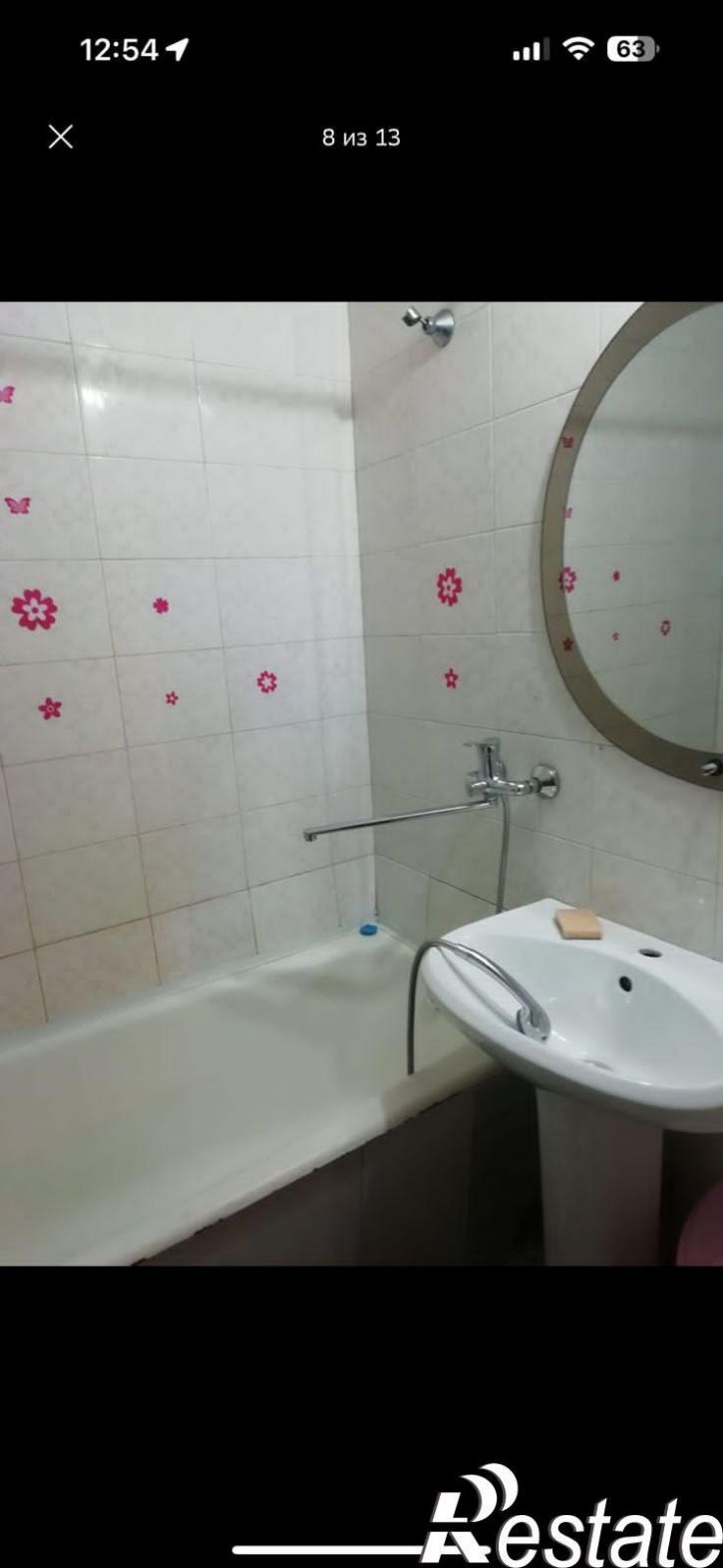 2-комн квартира 6 микрорайон , 4