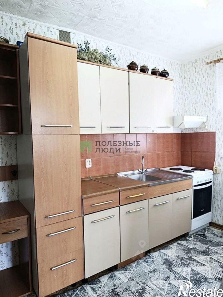 2-комн квартира ул Половинская, 8б,  д. 8б