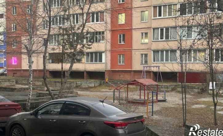 3-комн квартира жилой район Заозёрный, 5-й микрорайон, 11