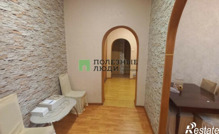 3-комн квартира улица Красина, 67,  д. 67