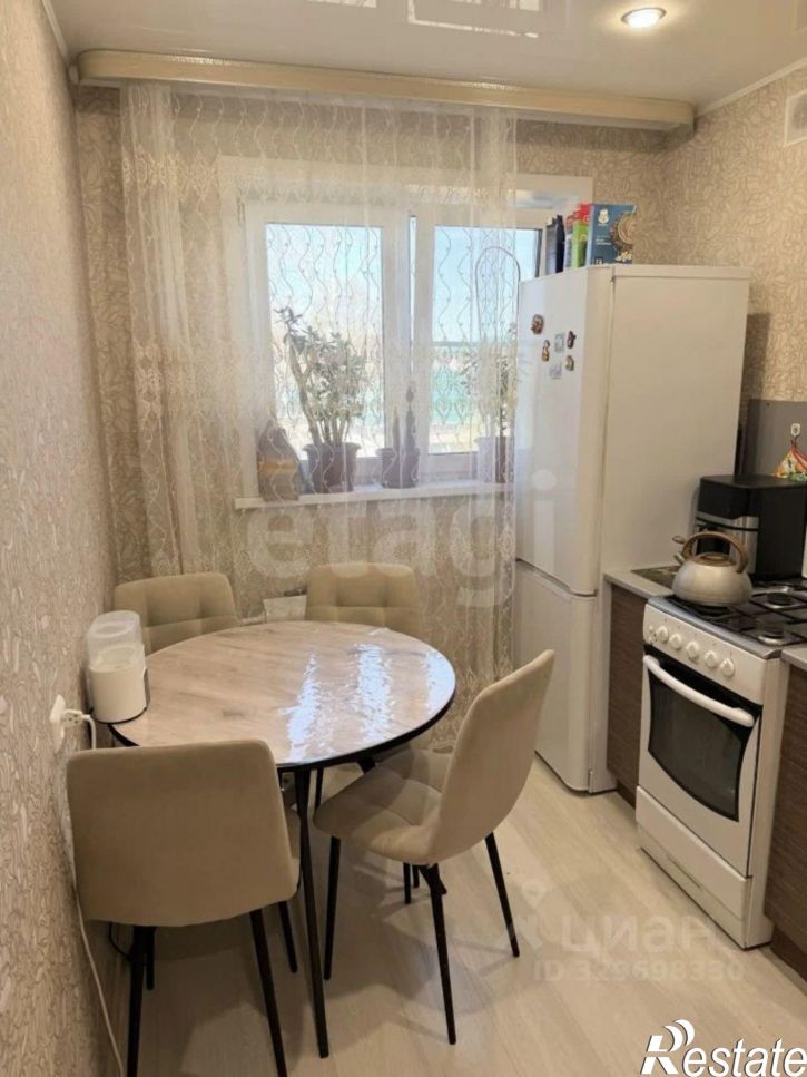 2-комн квартира проспект Конституции, 46,  д. 46