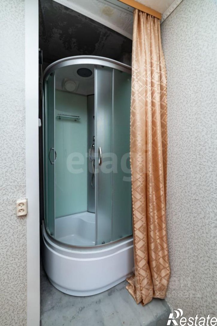 2-комн квартира проспект Конституции, 65,  д. 65
