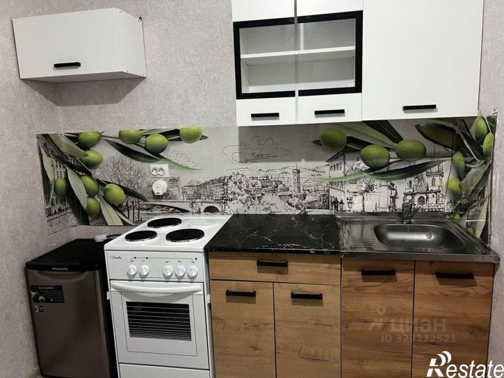 1-комн квартира 8-й микрорайон, 5,  д. 5