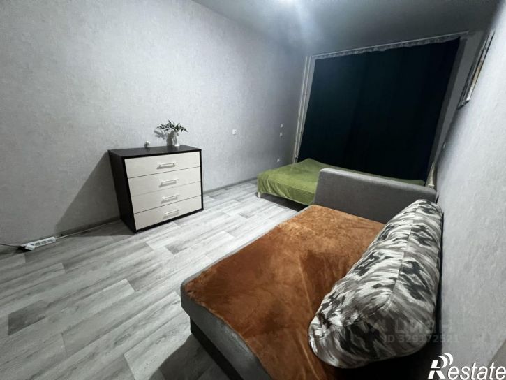 1-комн квартира 8-й микрорайон, 5,  д. 5
