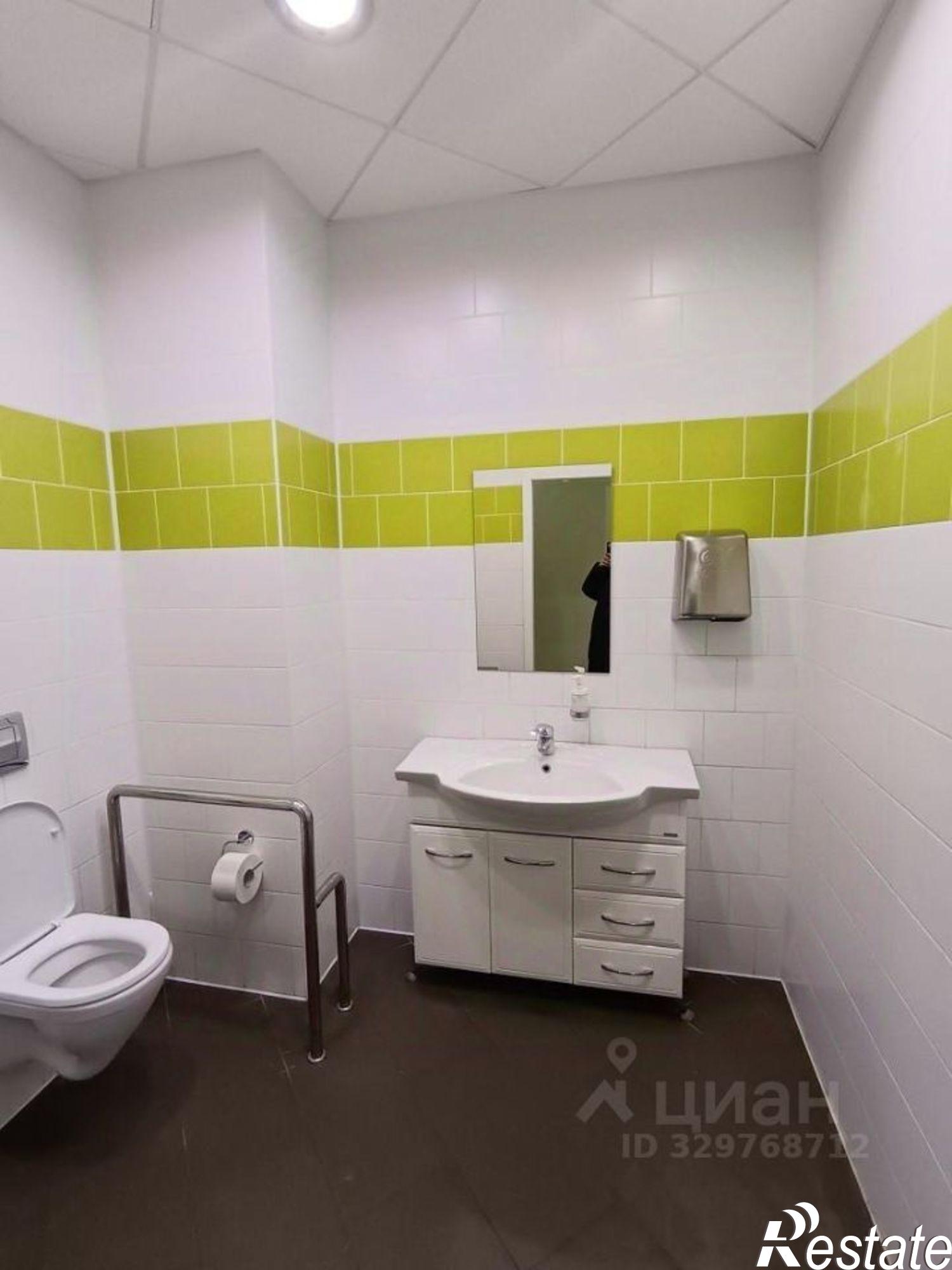 Купить офис, помещение под офис за 12 537 500 рублей на 2-й мкр., дом 10, лит. 1