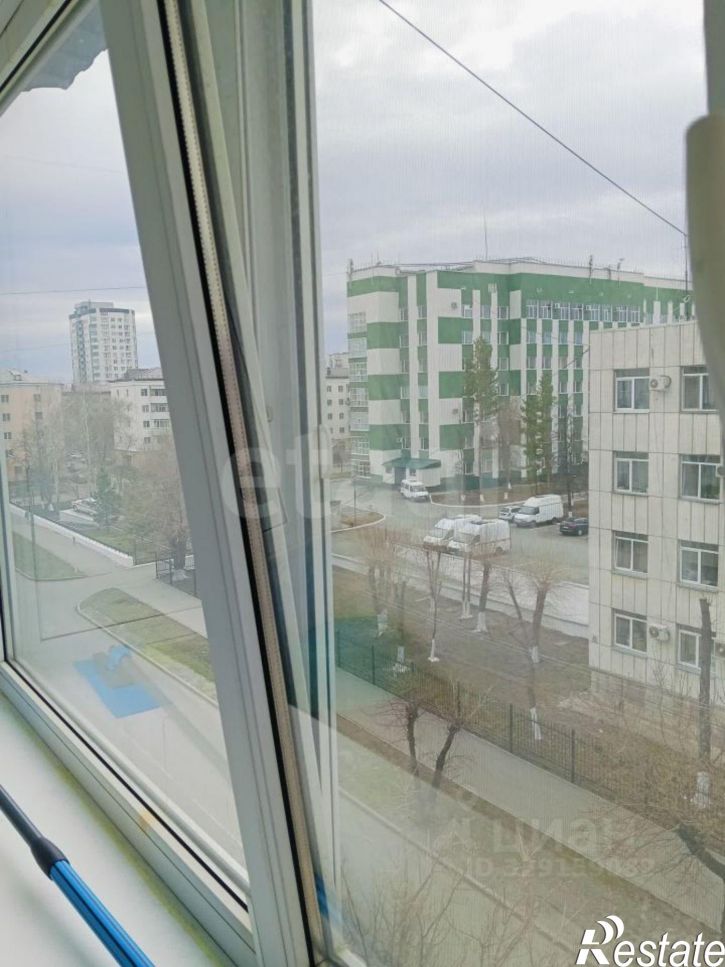 3-комн квартира улица Кирова, 60,  д. 60