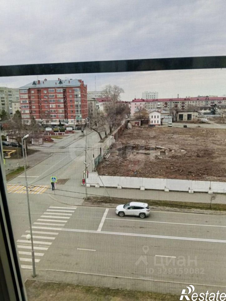 3-комн квартира улица Кирова, 60,  д. 60