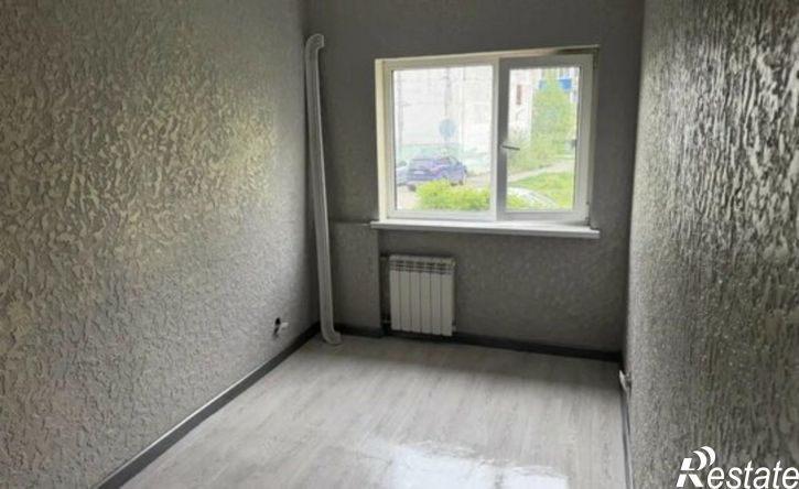 3-комн квартира жилой район Заозёрный, 6-й микрорайон, 17