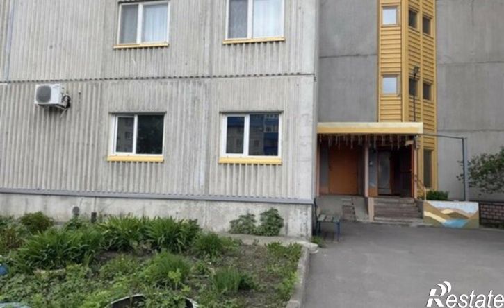 3-комн квартира жилой район Заозёрный, 6-й микрорайон, 17