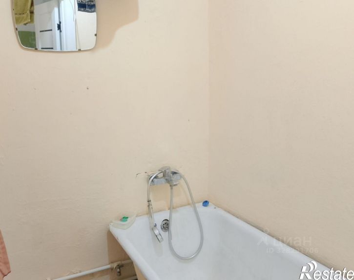 2-комн квартира улица Радионова, 46,  д. 46