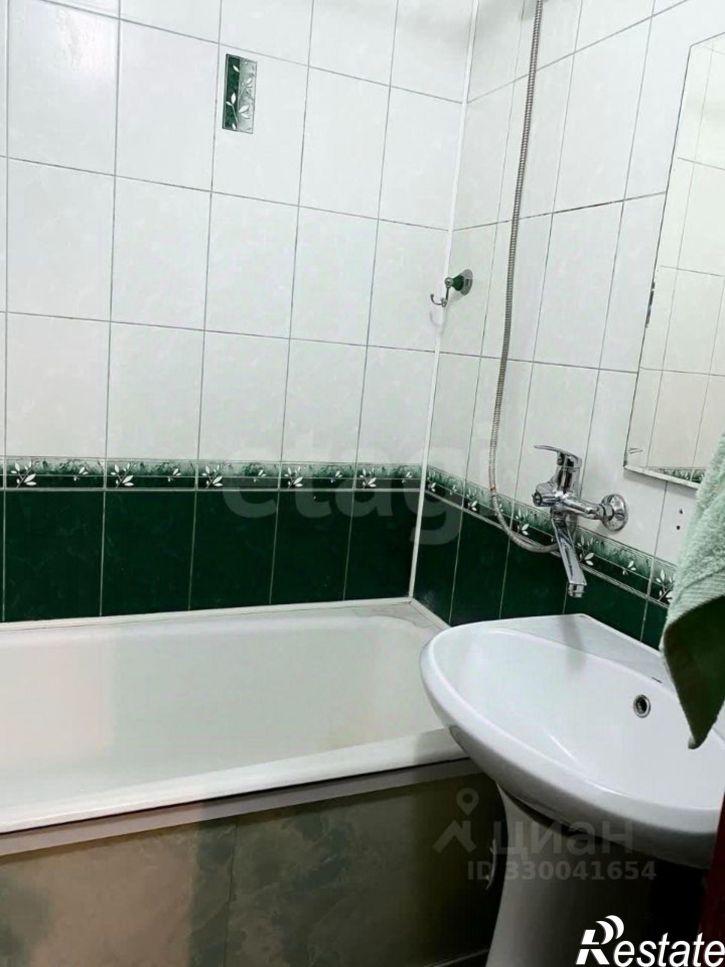 2-комн квартира проспект Конституции, 62А,  д. 62А
