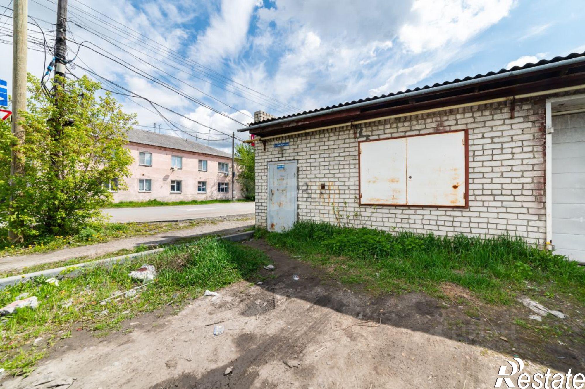 Купить торговое помещение за 5 200 500 рублей на улица Пугачёва, 13