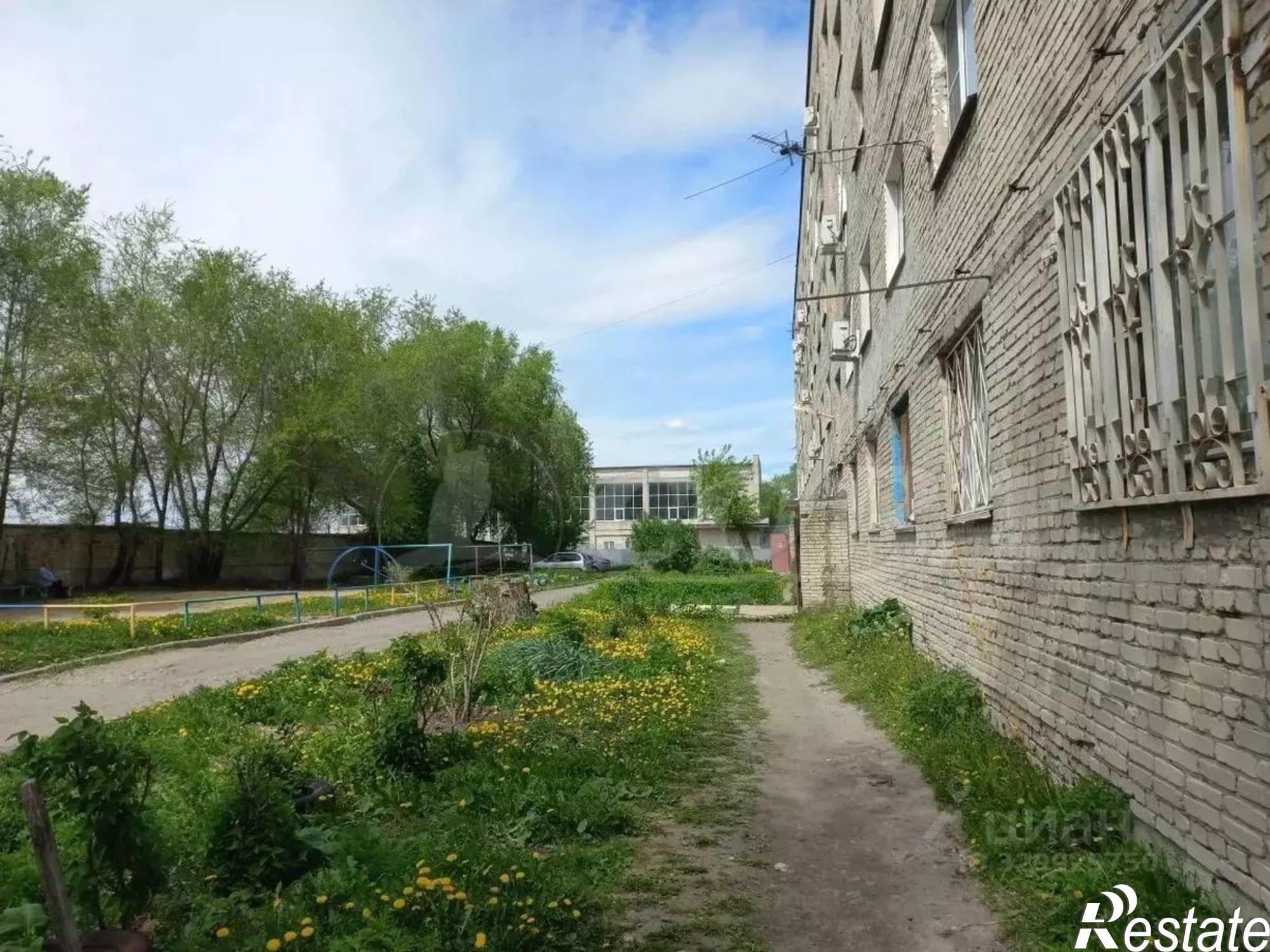 Купить комнату за 890 000 рублей на ул Бурова-Петрова, 93
