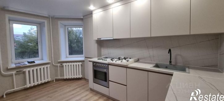 3-комн квартира улица Карельцева, 101,  д. 101